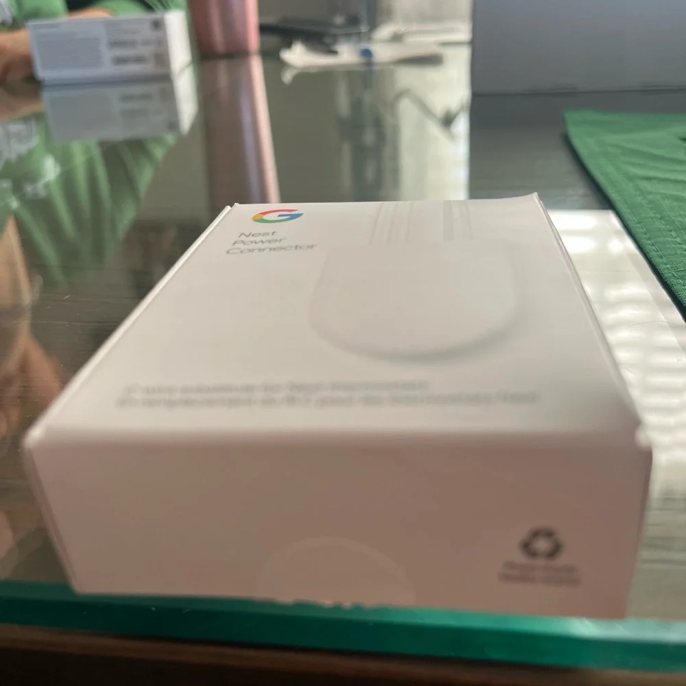 *NEW IN BOX * Google Nest Power Connector
